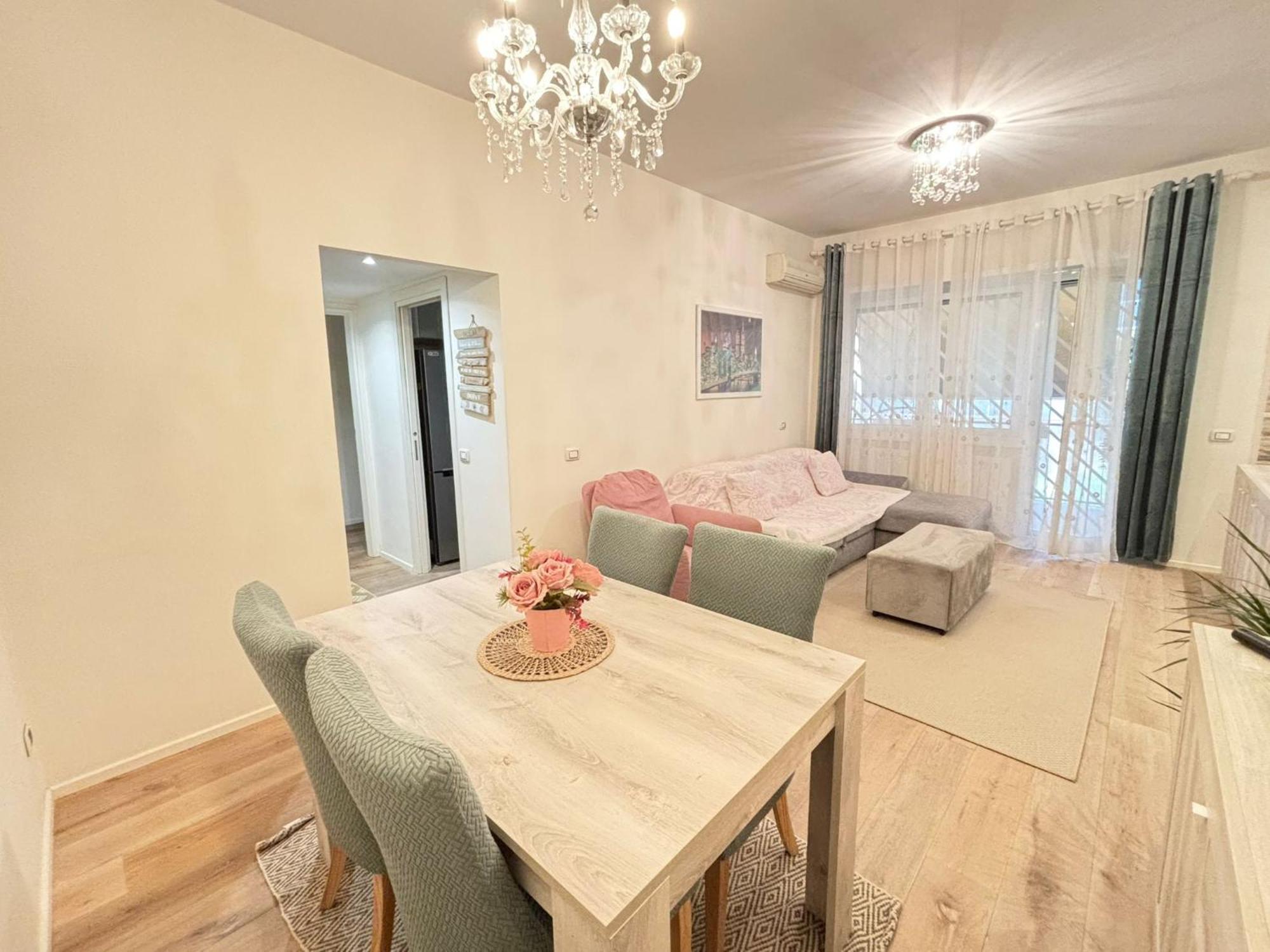 Cozy Flat With Terrace * Rom